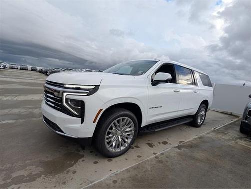 2025 Chevrolet Suburban LT