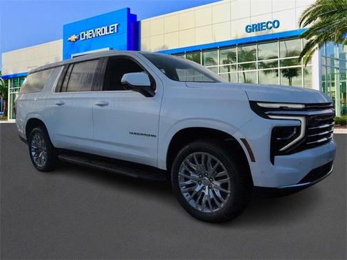 2025 Chevrolet Suburban LT