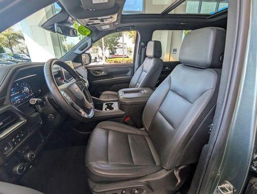 2023 Chevrolet Suburban LT