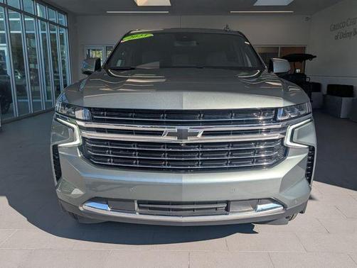 2023 Chevrolet Suburban LT
