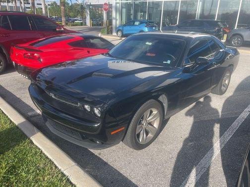 2020 Dodge Challenger SXT