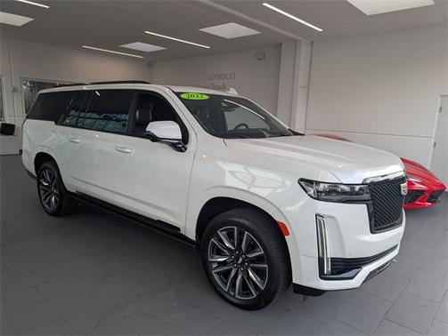 2022 Cadillac Escalade ESV Sport