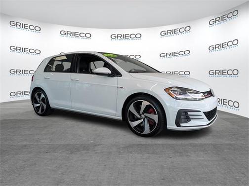 2018 Volkswagen Golf GTI 2.0T SE 4-Door