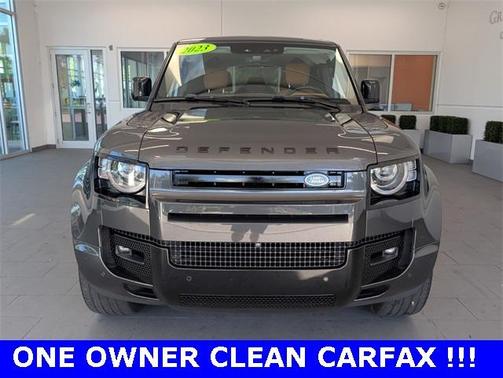 2023 Land Rover Defender 110 SE