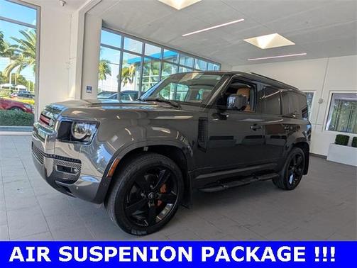 2023 Land Rover Defender 110 SE