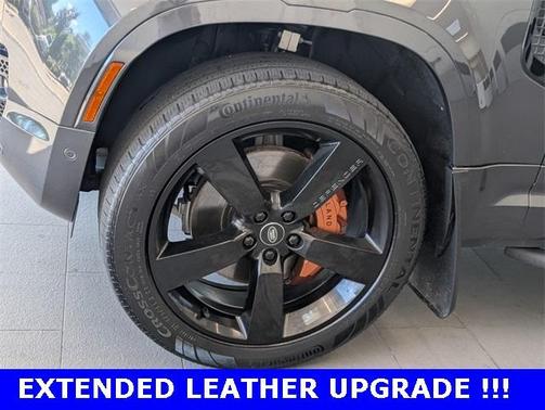 2023 Land Rover Defender 110 SE