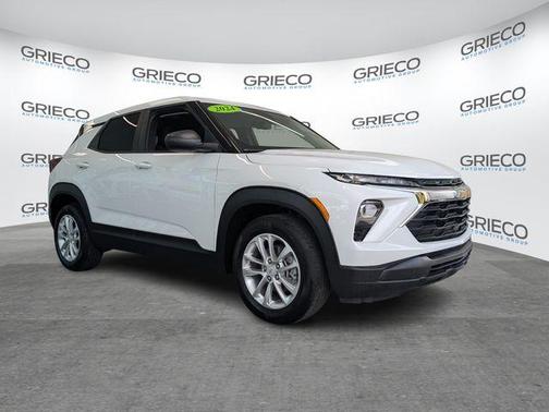 Summit White 2024 Chevrolet Trailblazer LS