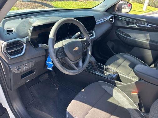 Summit White 2024 Chevrolet Trailblazer LS