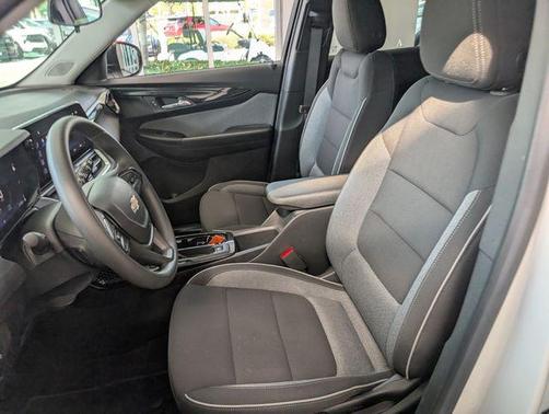 Summit White 2024 Chevrolet Trailblazer LS