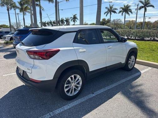 Summit White 2024 Chevrolet Trailblazer LS