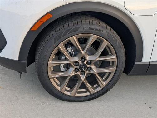 2026 Chevrolet Equinox EV LT 2