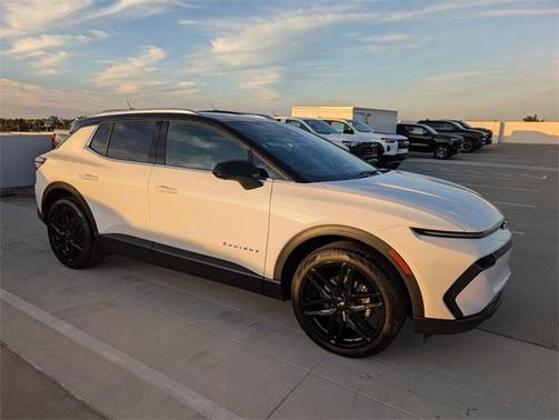 2026 Chevrolet Equinox EV LT 2
