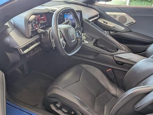 2022 Chevrolet Corvette Stingray w/2LT