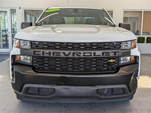 Photo 3 of 33 of 2019 Chevrolet Silverado 1500 WT