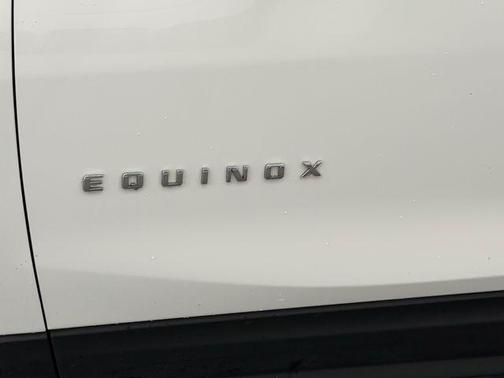 Summit White 2024 Chevrolet Equinox LT