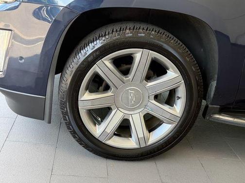 Dark Adriatic Blue Metallic 2018 Cadillac Escalade ESV Luxury