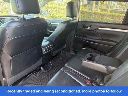 Predawn Gray Mica 2017 Toyota Highlander XLE