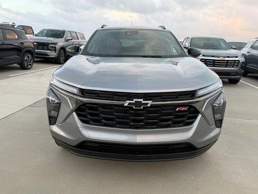 Sterling Gray Metallic 2026 Chevrolet Trax 2RS