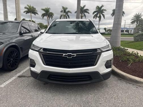 2022 Chevrolet Traverse LT Cloth