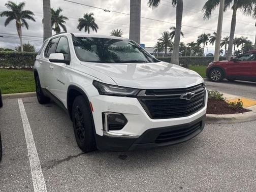 2022 Chevrolet Traverse LT Cloth