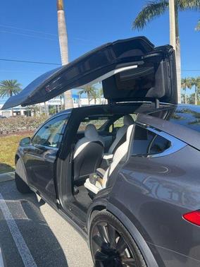 2020 Tesla Model X Long Range