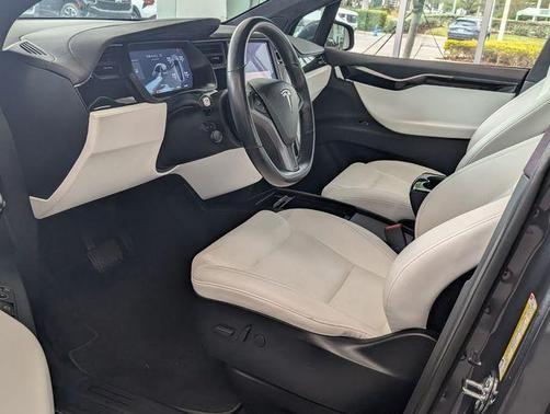 2020 Tesla Model X Long Range