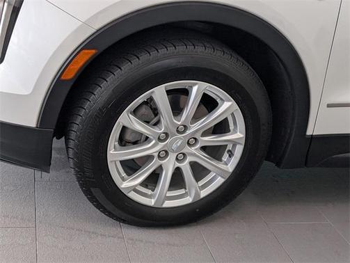 2021 Cadillac XT4 Luxury