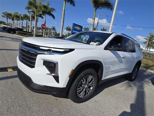 2025 Chevrolet Traverse LT