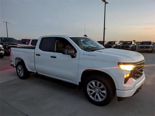 2025 Chevrolet Silverado 1500 Custom