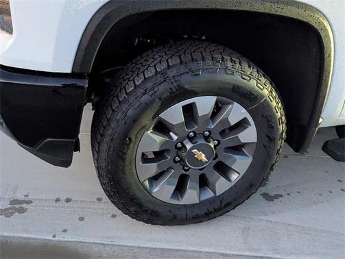 2025 Chevrolet Silverado 2500 Custom