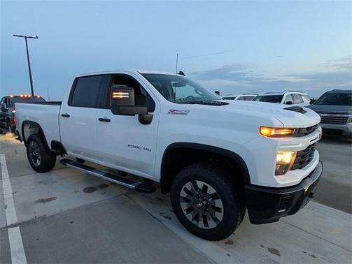 2025 Chevrolet Silverado 2500 Custom