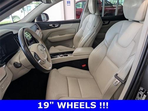 2021 Volvo XC60 T5 Inscription