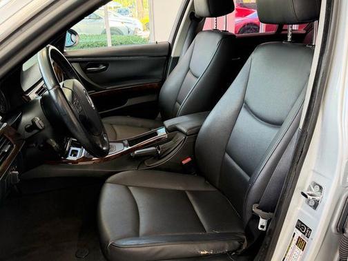 Silver Gray Metallic 2006 BMW 330 i