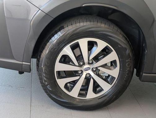 Magnetite Gray Metallic 2024 Subaru Outback Premium