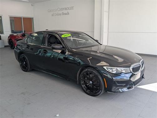 2019 BMW 330 i xDrive
