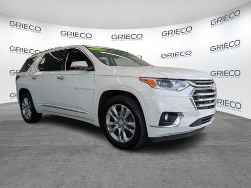 Iridescent Pearl Tricoat 2020 Chevrolet Traverse High Country