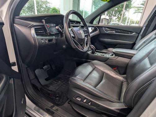 2020 Cadillac XT6 Premium Luxury AWD