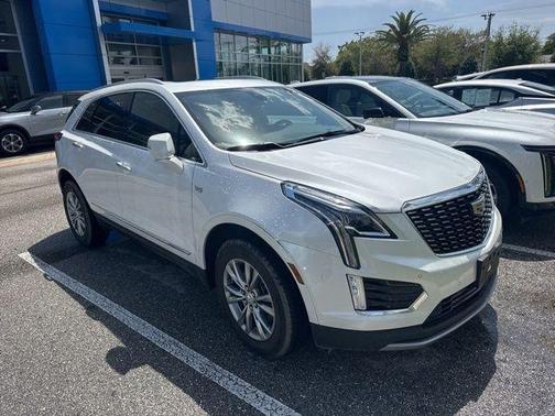 2022 Cadillac XT5 Premium Luxury