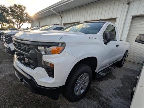 2025 Chevrolet Silverado 1500 WT