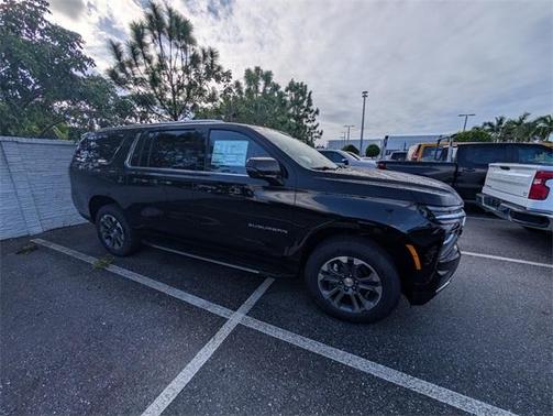 2026 Chevrolet Suburban LT