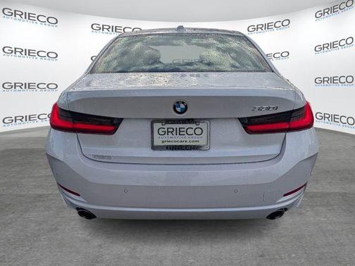 Mineral White Metallic 2024 BMW 330 i