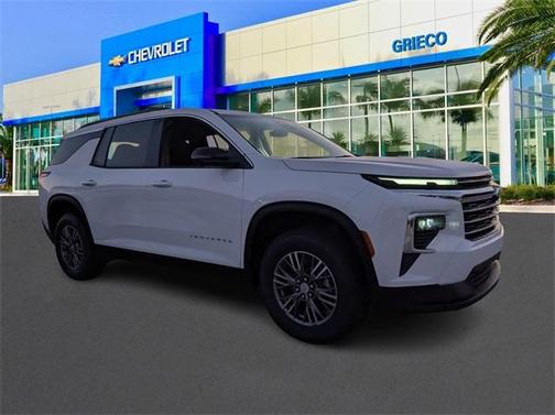 2025 Chevrolet Traverse LT