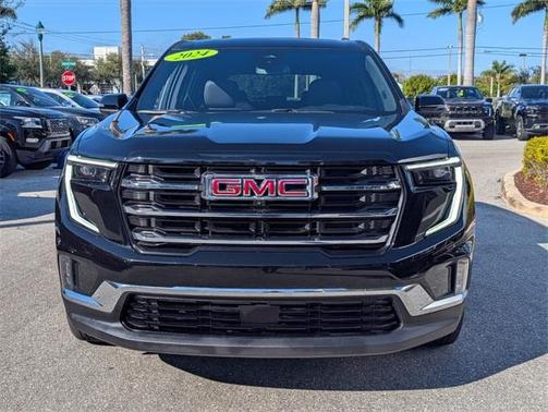 2024 GMC Acadia Elevation