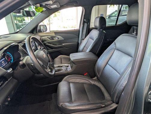 Silver Sage Metallic 2023 Chevrolet Traverse LT Cloth