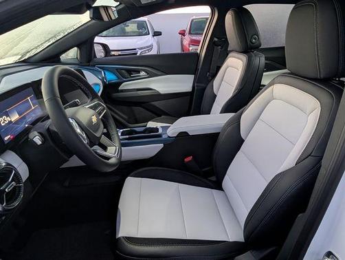 2026 Chevrolet Equinox EV LT 2