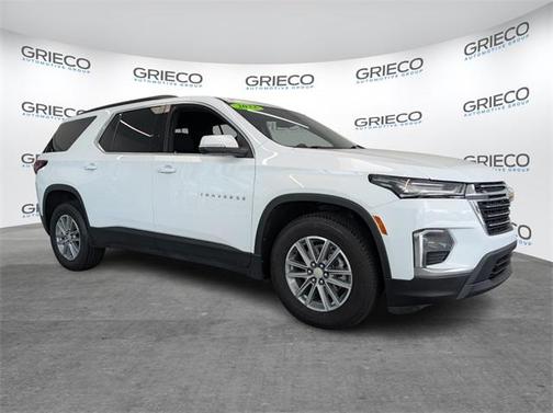 2022 Chevrolet Traverse LT Cloth