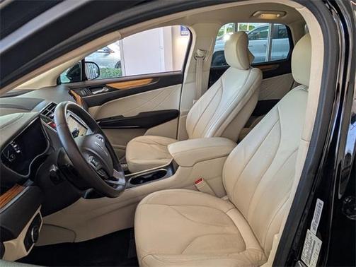 2016 Lincoln MKC Select