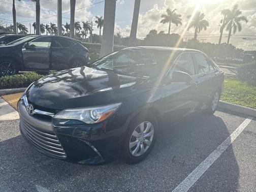 2016 Toyota Camry 