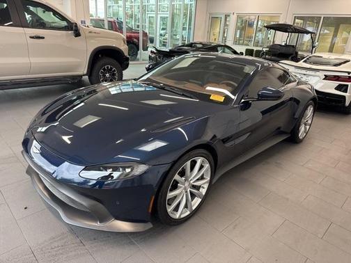 2020 Aston Martin Vantage Base
