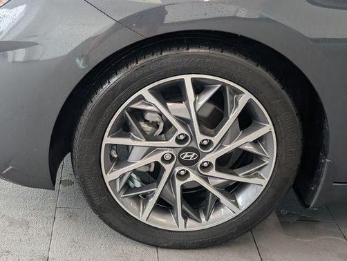 2020 Hyundai ELANTRA Limited